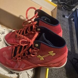 Under Armour Curry 2 Size 9